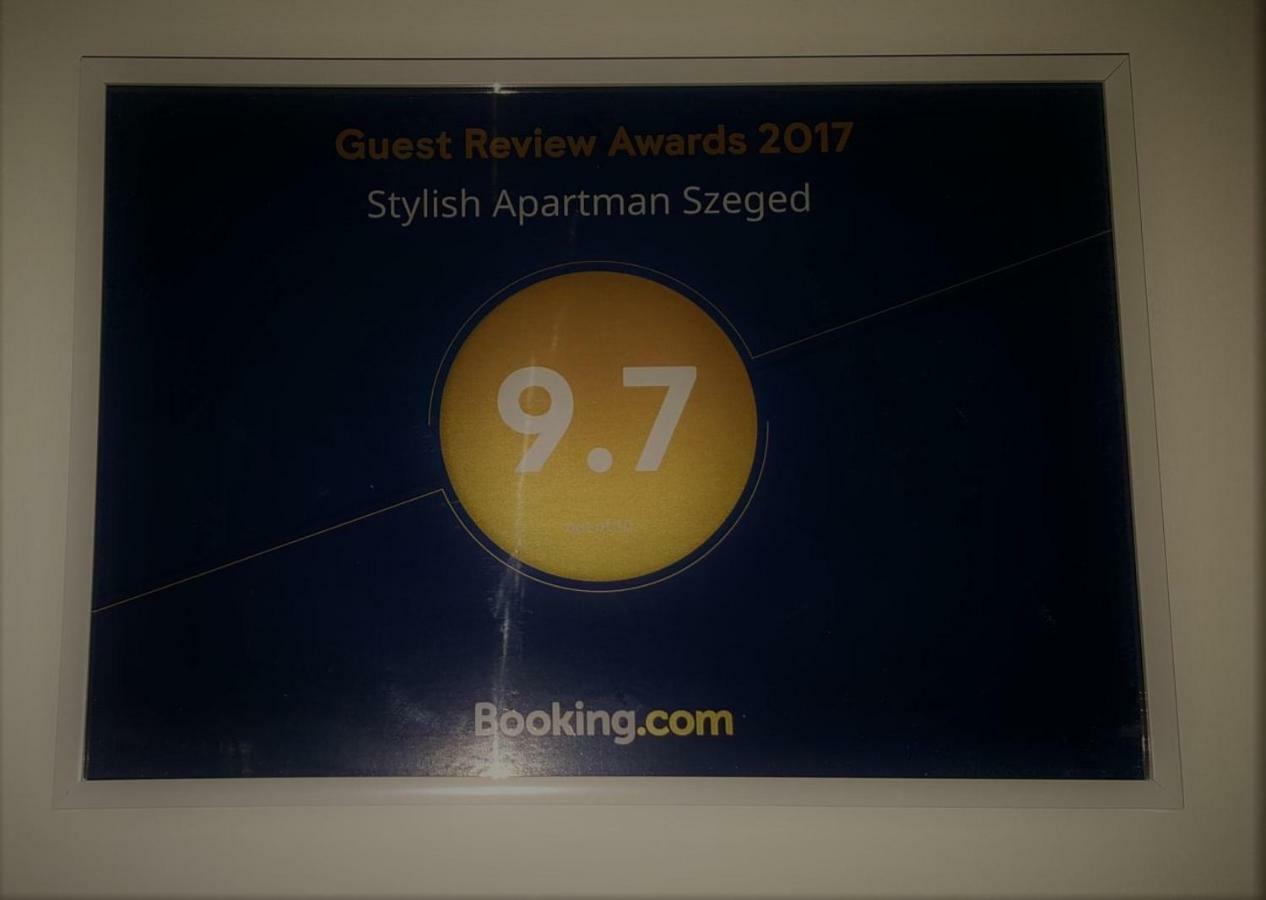 Stylish Apartman Szeged Buitenkant foto