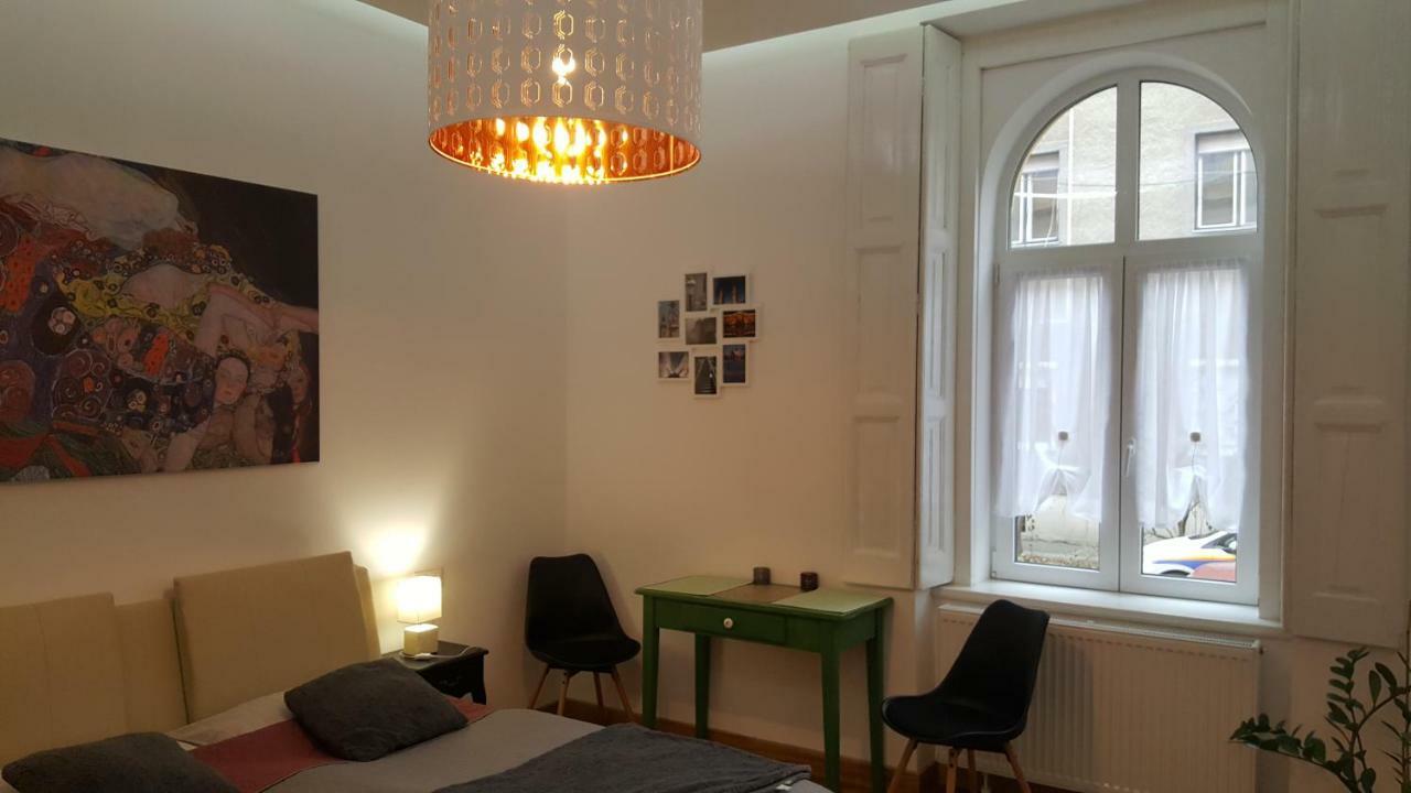 Stylish Apartman Szeged Buitenkant foto